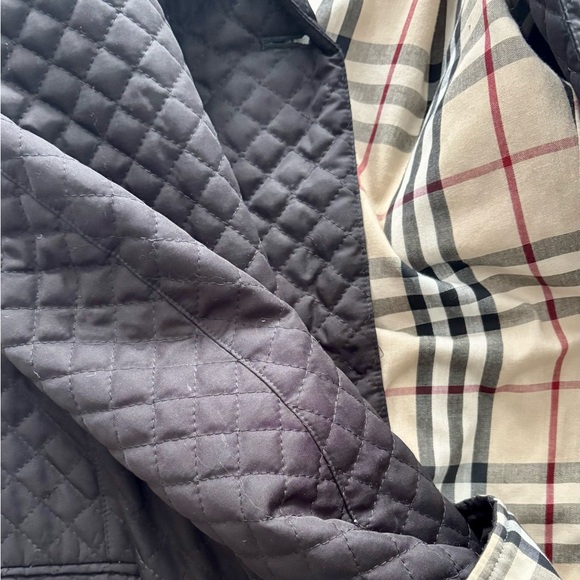 Burberry London quilted black car coat with nova check lining and trim - Picture 13 of 16